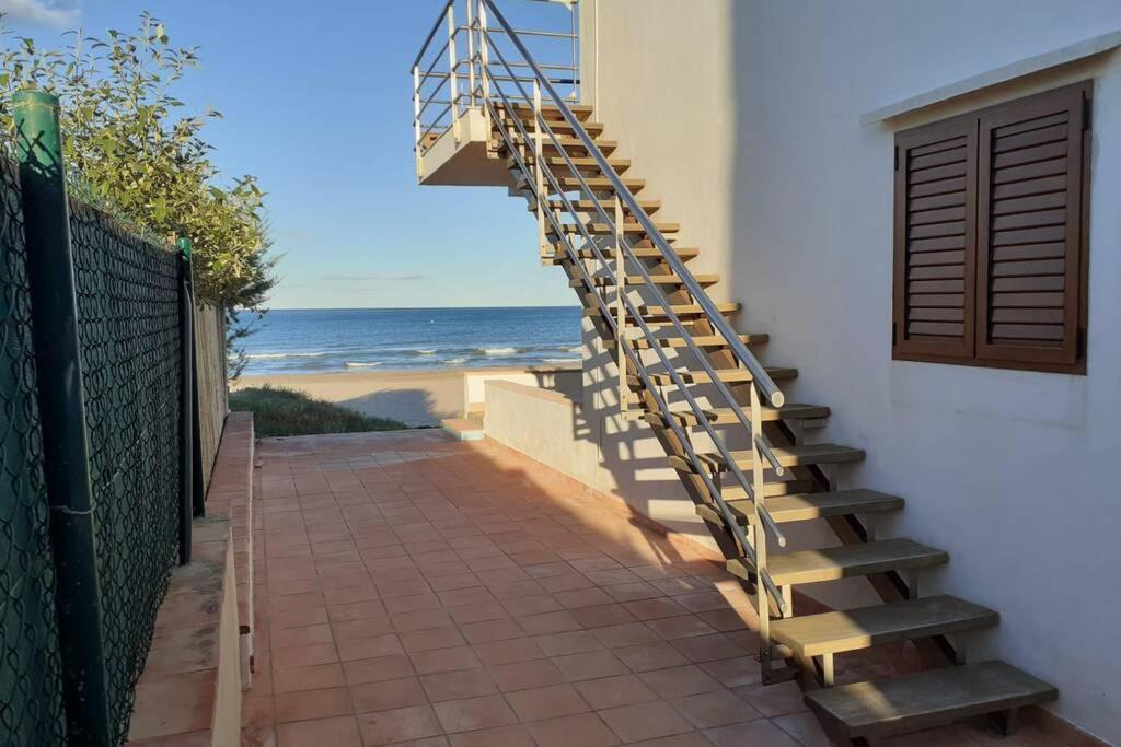 Ap-3 Ximoapartments A Primera Linea Playa & Chimenea Олива Екстериор снимка