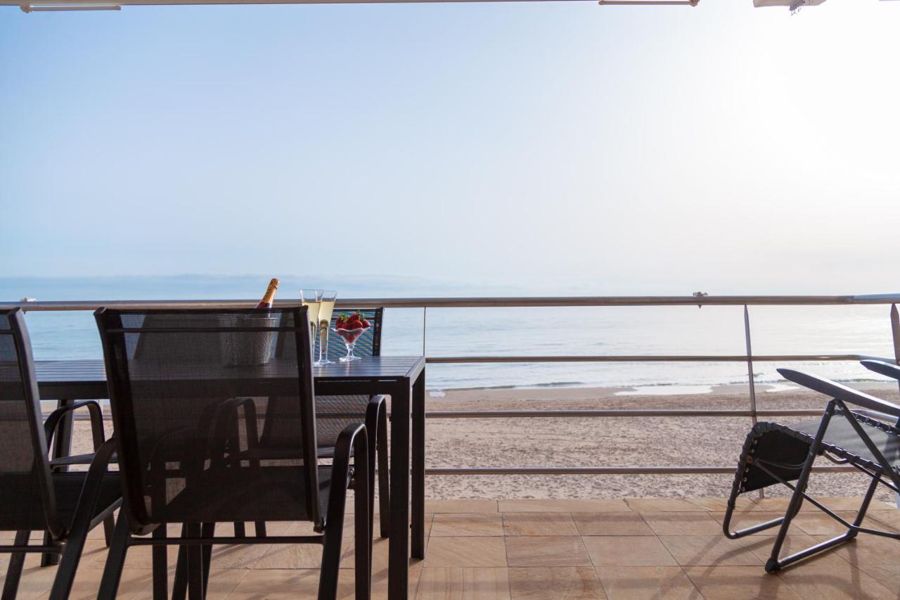 Ap-3 Ximoapartments A Primera Linea Playa & Chimenea Олива Екстериор снимка