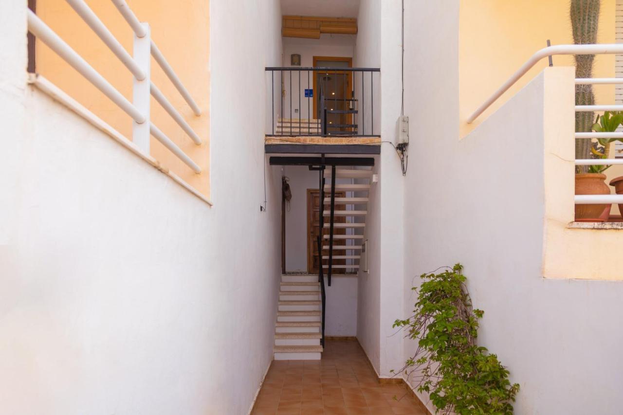 Ap-3 Ximoapartments A Primera Linea Playa & Chimenea Олива Екстериор снимка
